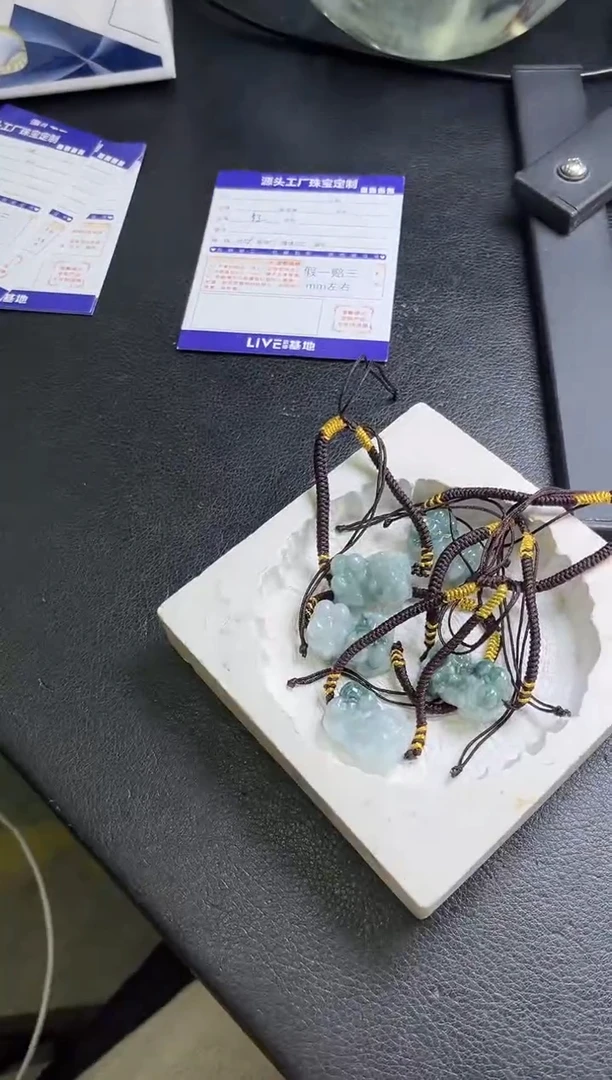 未镶嵌挂件翡翠貔貅多样性发一件