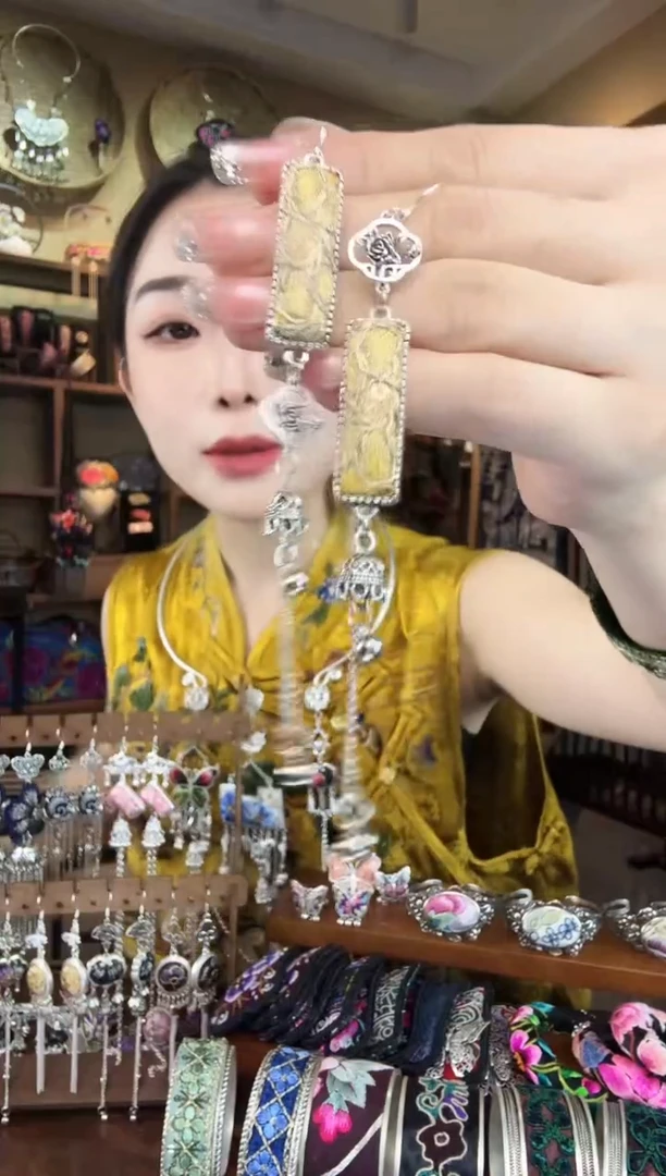刺绣非遗刺绣民族风饰品