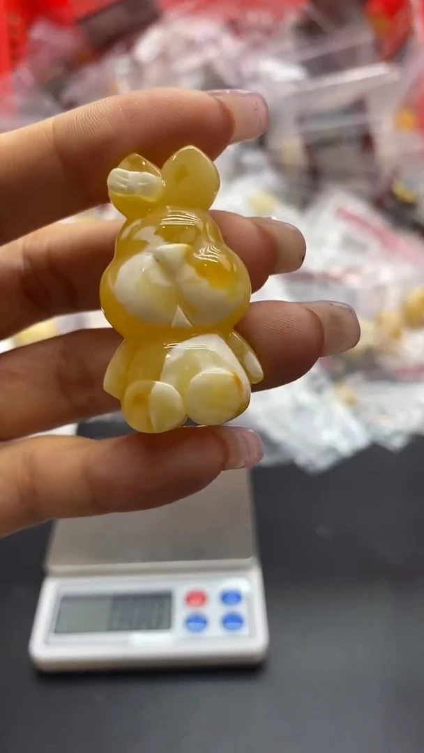 琥珀未镶嵌珠宝奇石?2004/7发1