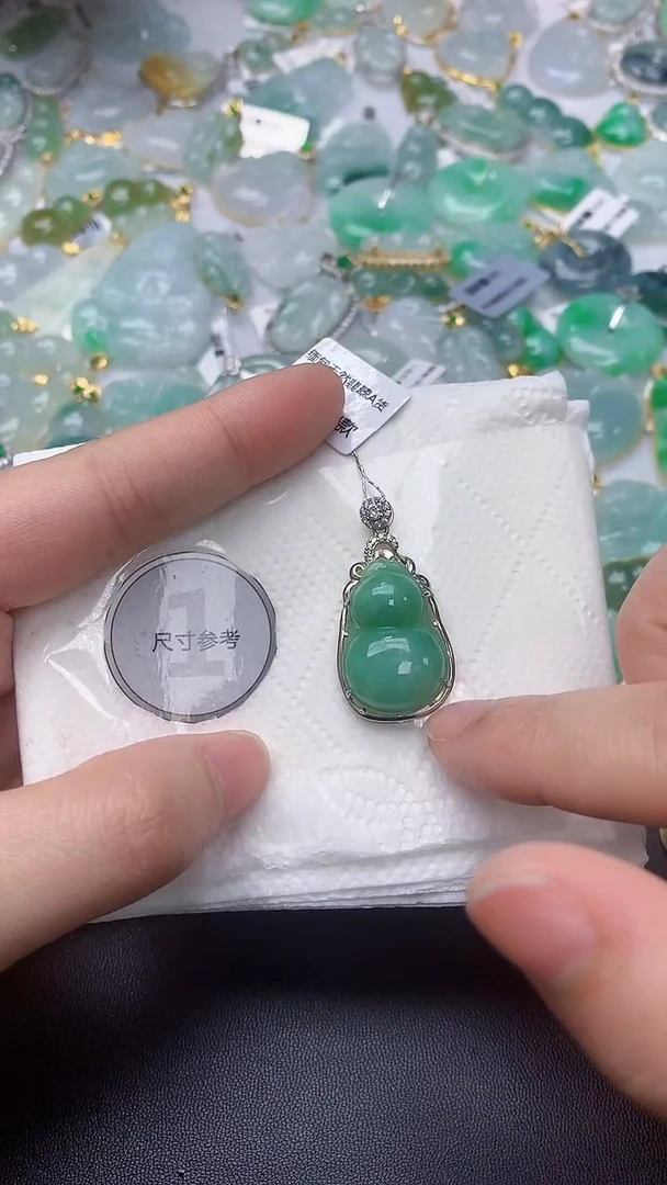 颈饰银S925镶嵌翡翠天然缅甸A货百元以上9元证书费自理