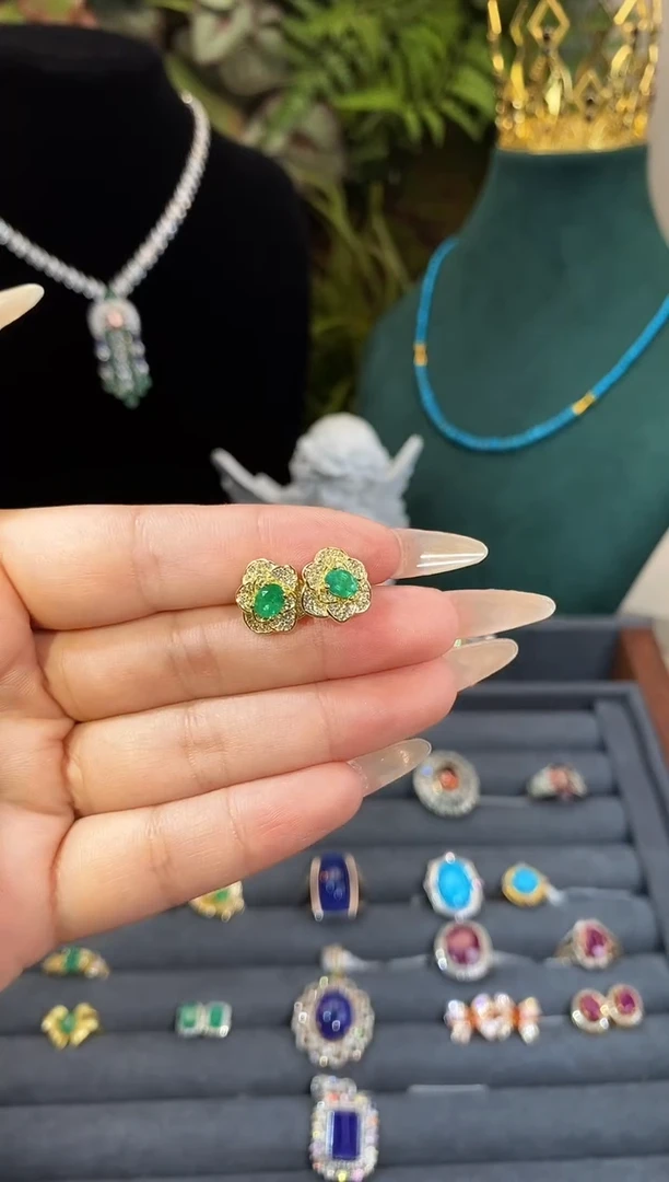 未镶嵌耳饰祖母绿天然祖母绿耳饰