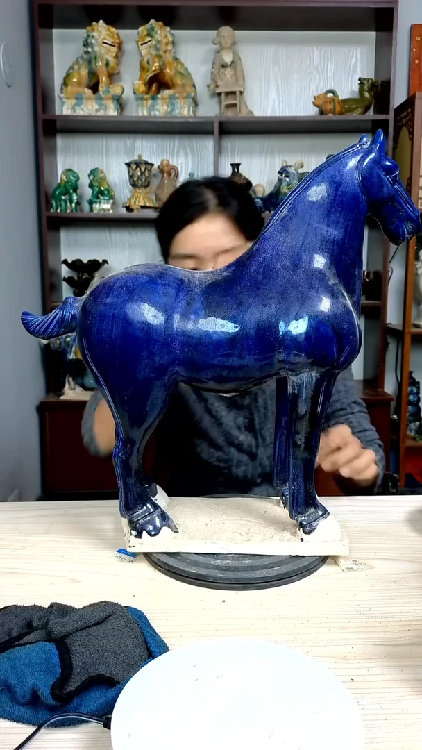 经典精美复古风格瓷器