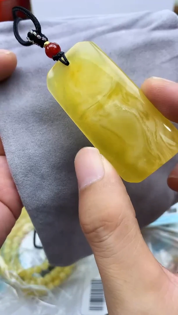 裸石蜜蜡未镶嵌吊坠