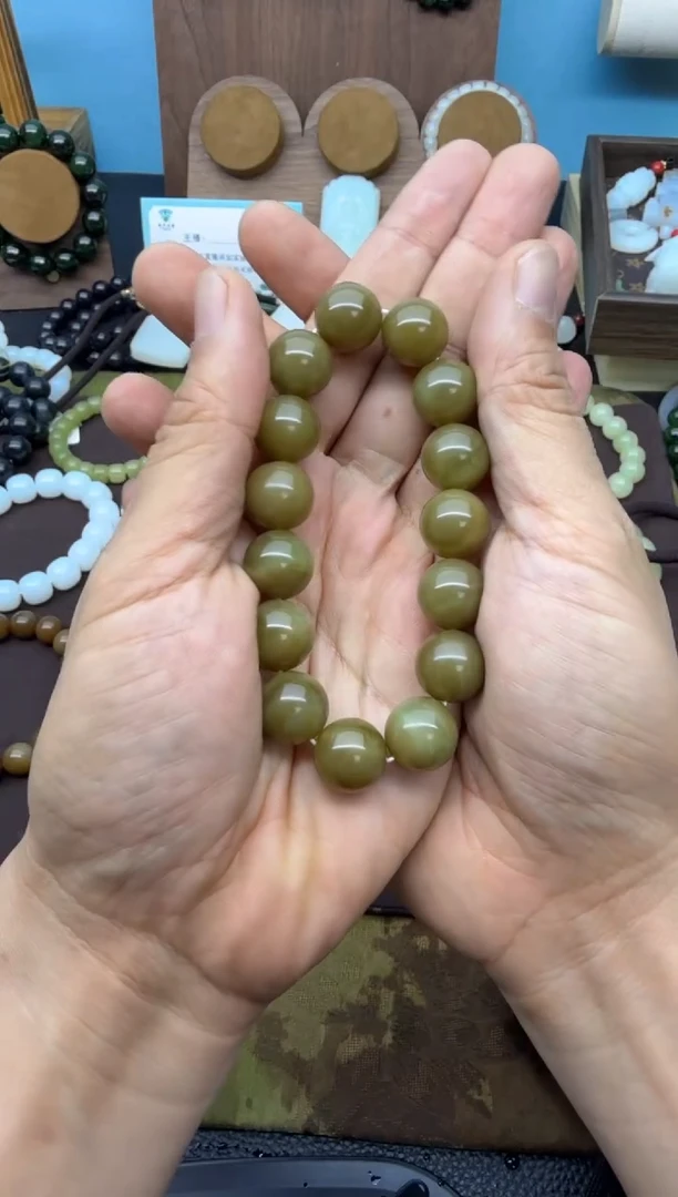 颈饰未镶嵌和田玉95