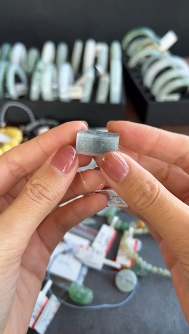 【闪购商品】翡翠吊坠(不含链)未镶嵌356号