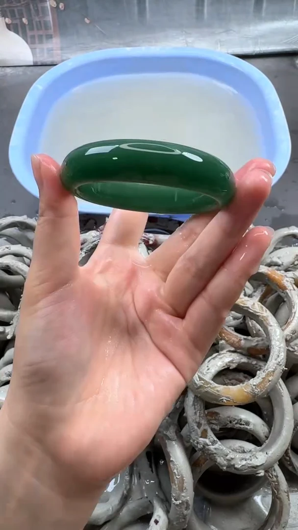 石英质玉手镯未镶嵌2