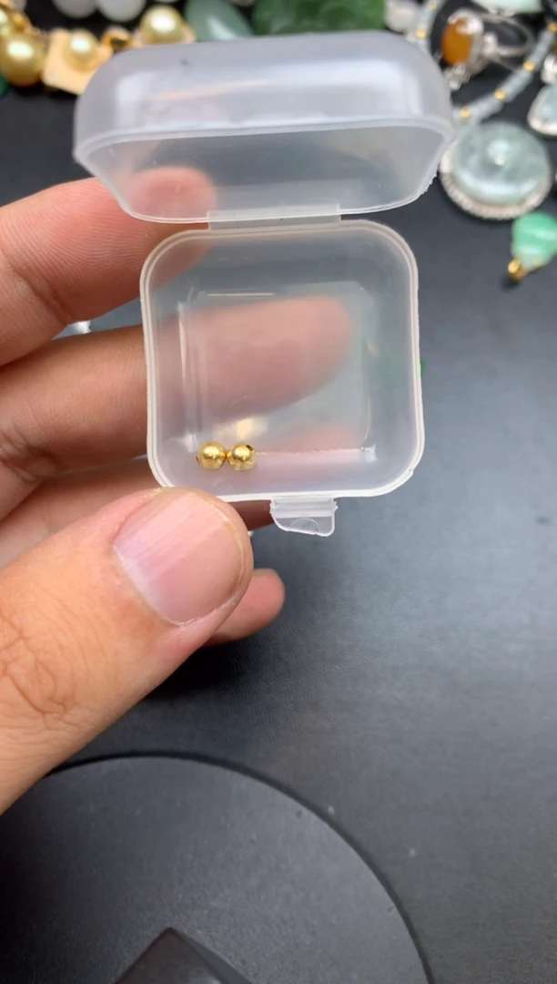 颈饰未镶嵌翡翠单珠4mm