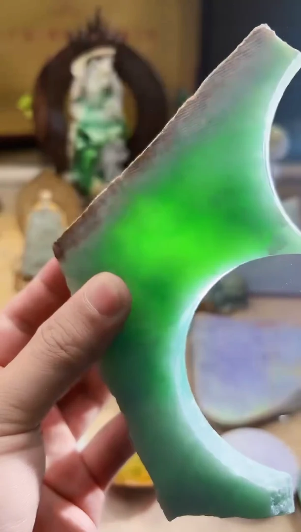 翡翠挂件未镶嵌A货张麦1687