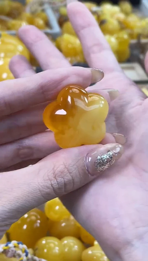 裸石琥珀未镶嵌J98