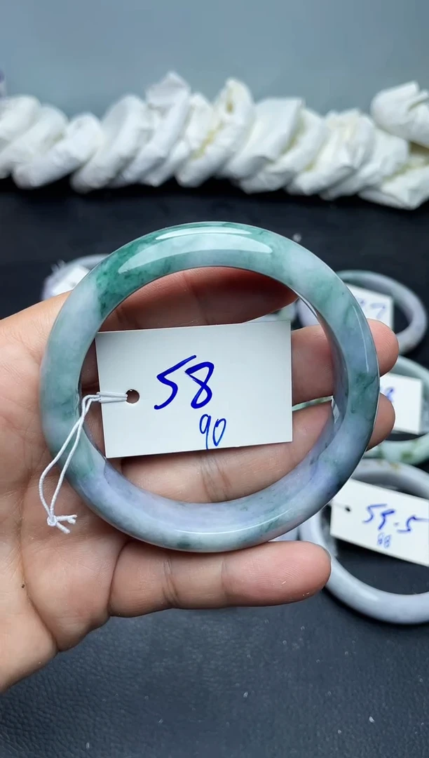 未镶嵌手镯翡翠90