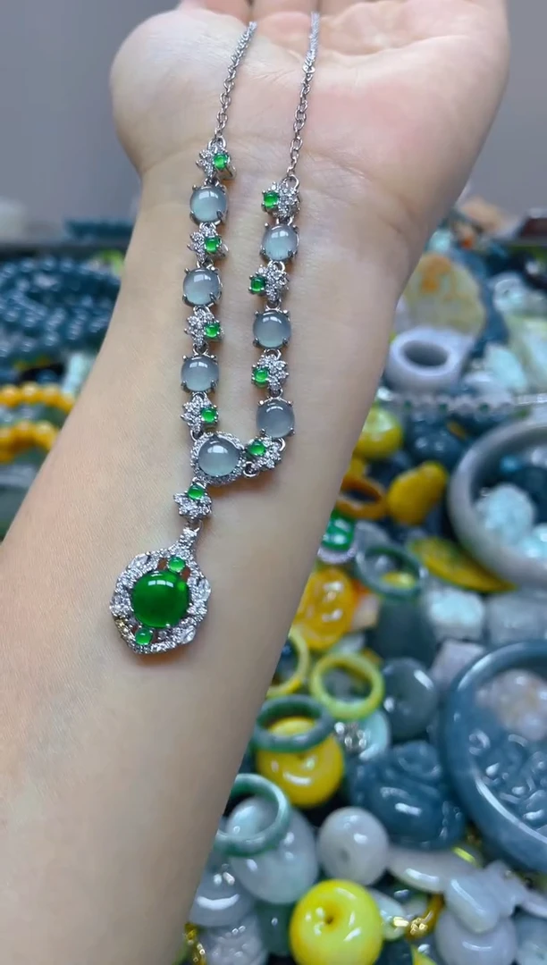 翡翠未镶嵌颈饰/G/翡翠A货,1件也是批发价