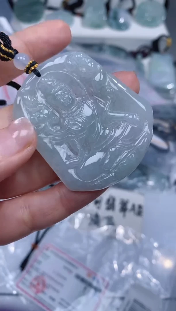 颈饰未镶嵌翡翠吊坠