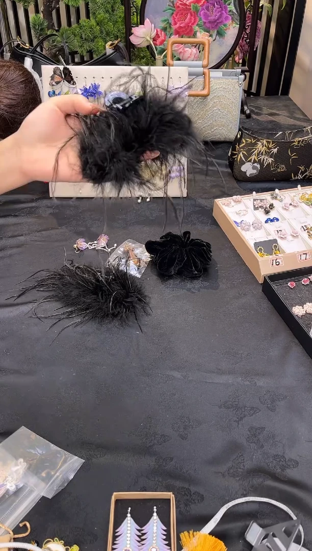织绣柠**?非遗苏绣手工饰品