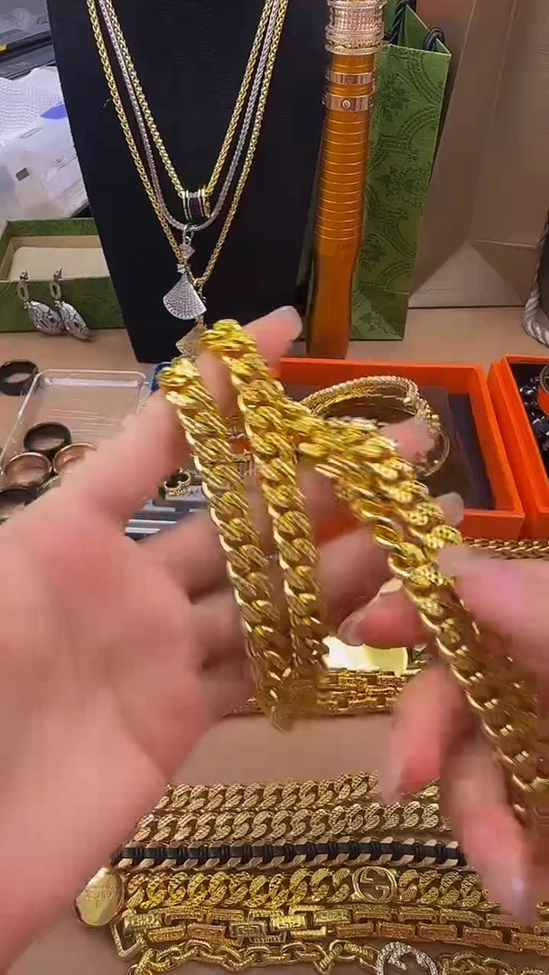 瓷片kkkkkkkkkkkkkkkk