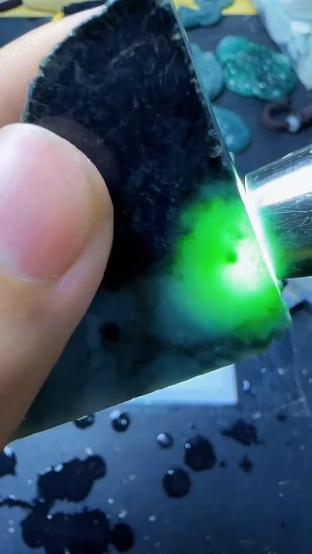 颈饰未镶嵌翡翠036