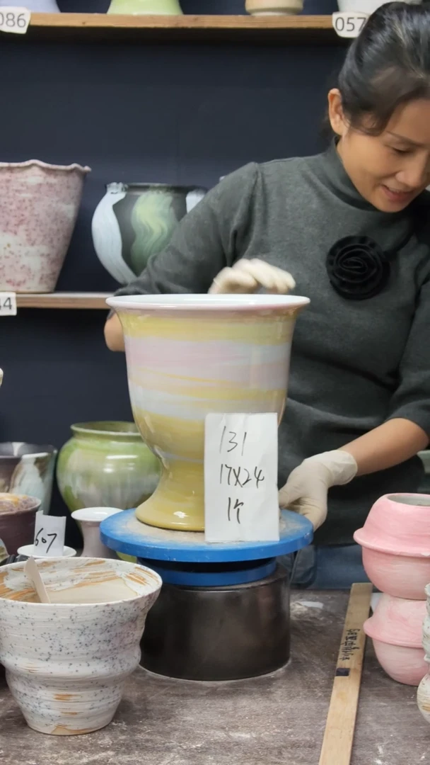 江西景德镇花盆微瑕131