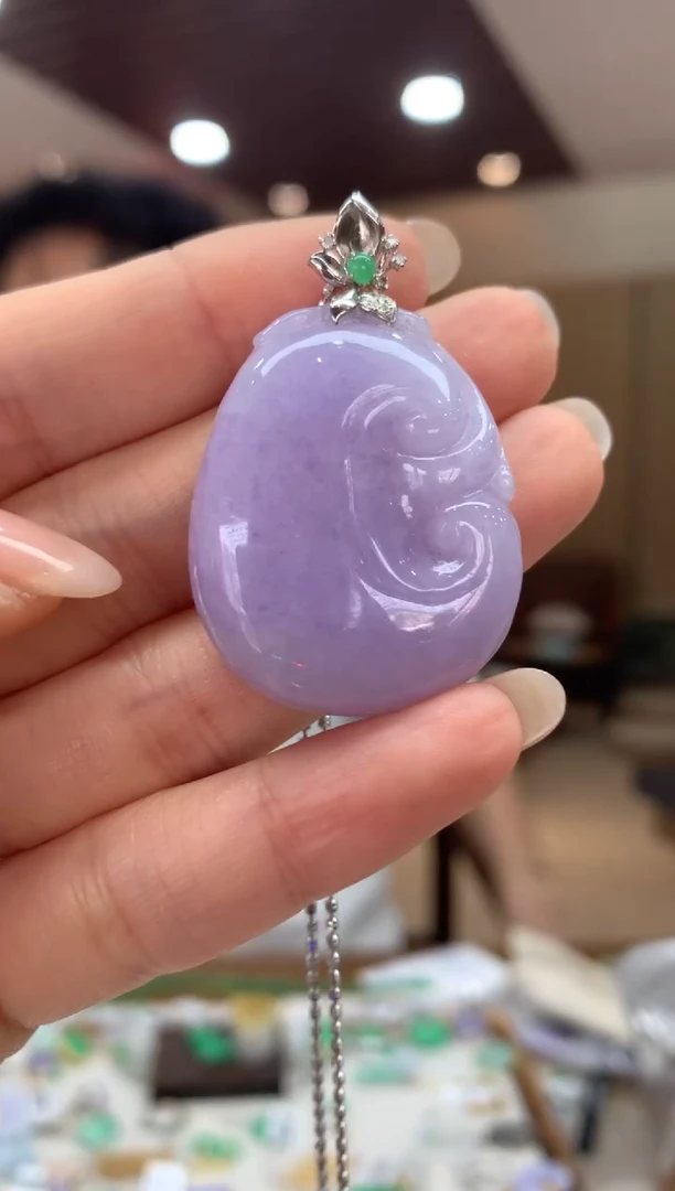 吊坠(不含链)18K金镶嵌翡翠如意