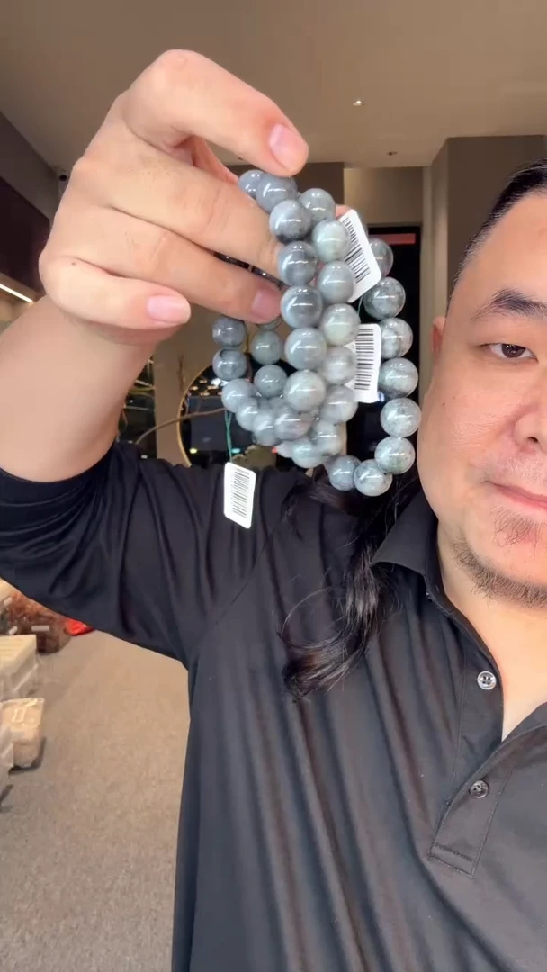 吊坠(不含链)未镶嵌翡翠天然缅甸A货翡翠（乌鸡手串）多样性发其一