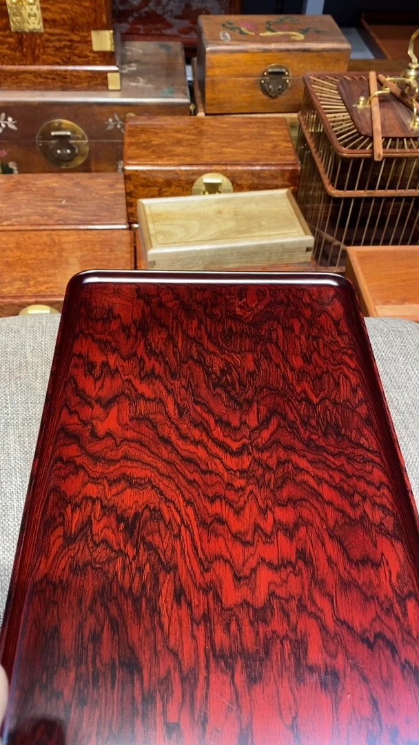 【闪购商品】红酸枝木类木艺茶盘一个