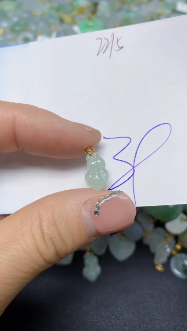 【闪购商品】翡翠挂件18K金镶嵌 天然翡翠A货