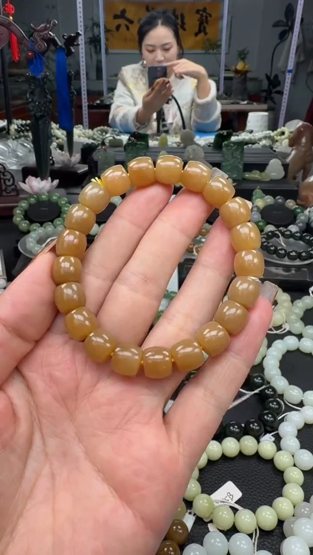 未镶嵌手串和田玉新疆且末金山红糖卡10