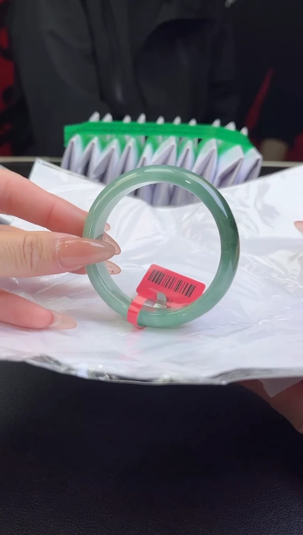 【闪购商品】翡翠手镯未镶嵌翡翠手镯