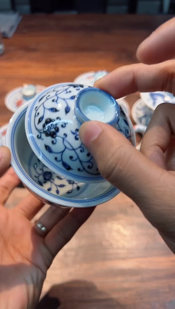 【闪购商品】一峯窑 青花缠枝莲元宝盖碗