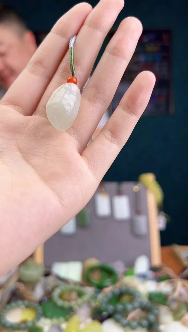 和田玉未镶嵌颈饰多样性发货 拍一单发一个