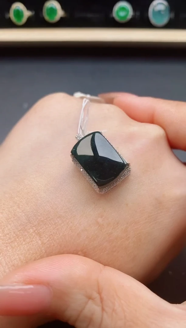 翡翠银S925镶嵌吊坠(赠链)32321