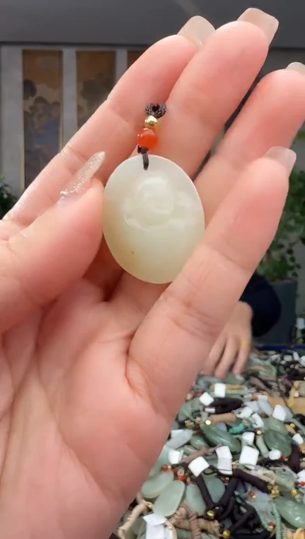 颈饰未镶嵌和田玉拍一发一多样性发货