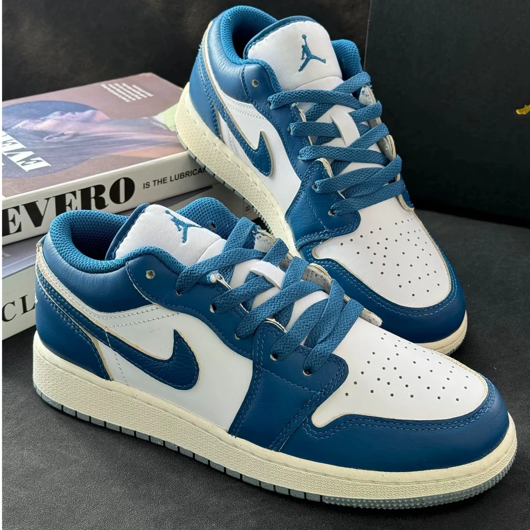 NIKE/耐克AIR JORDAN 1 GS白蓝舒适防滑低帮运动篮球鞋 官方正品