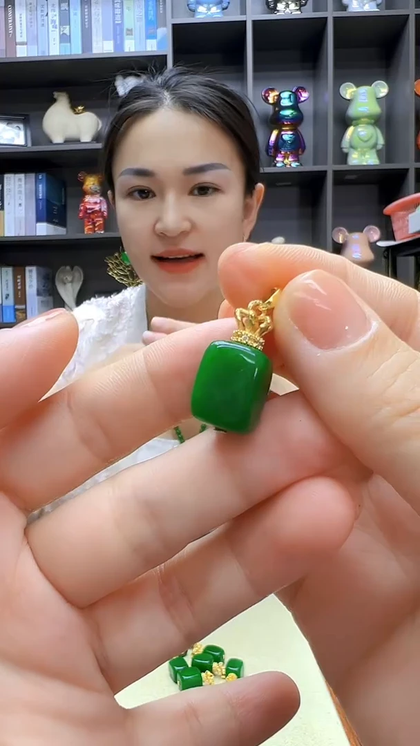 翡翠14K金镶嵌颈饰沉白diy劲饰