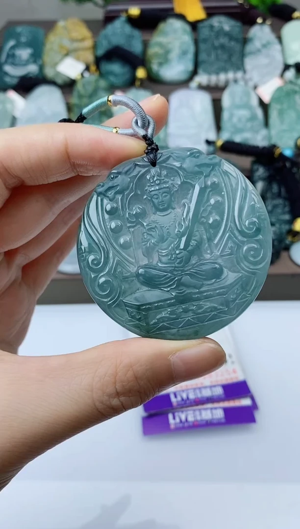 翡翠未镶嵌颈饰