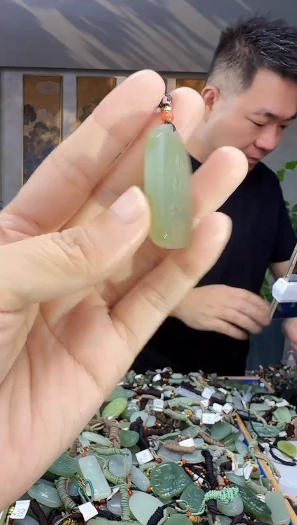 未镶嵌和田玉挂件拍一发一