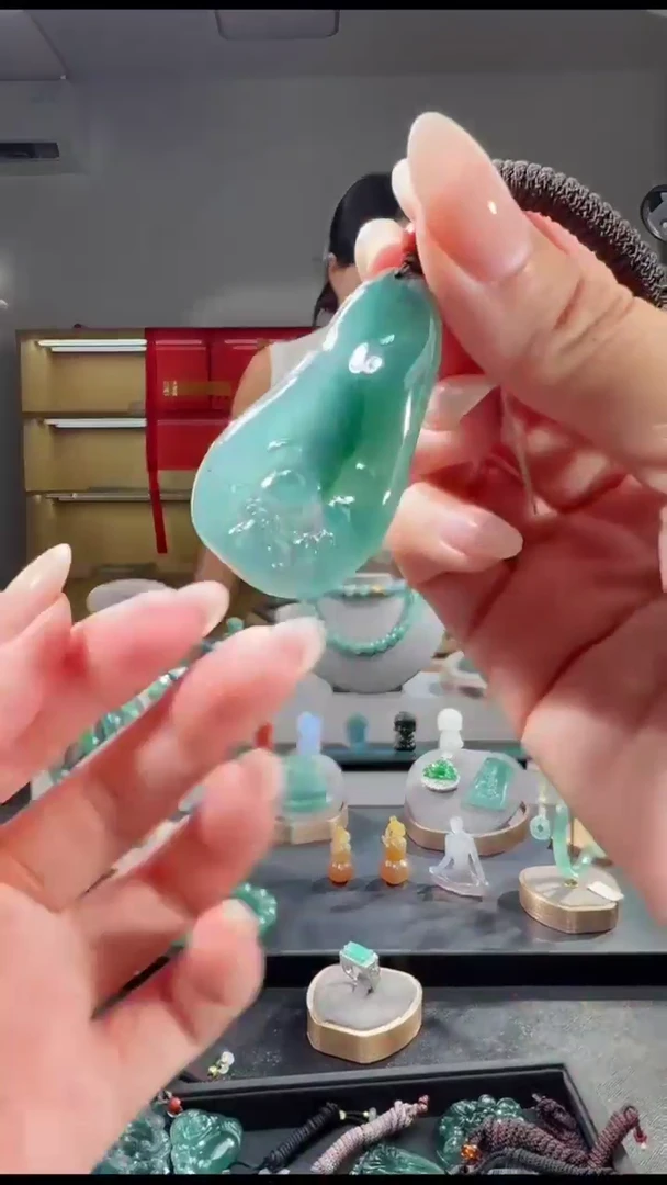 吊坠(不含链)未镶嵌翡翠花牌