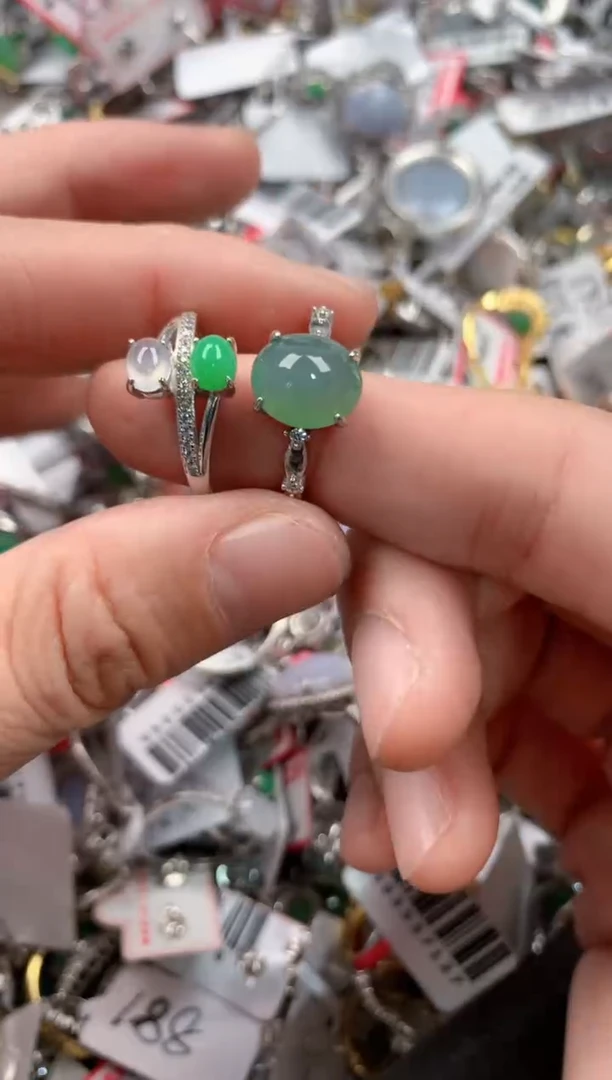 银S925镶嵌戒指翡翠888    1