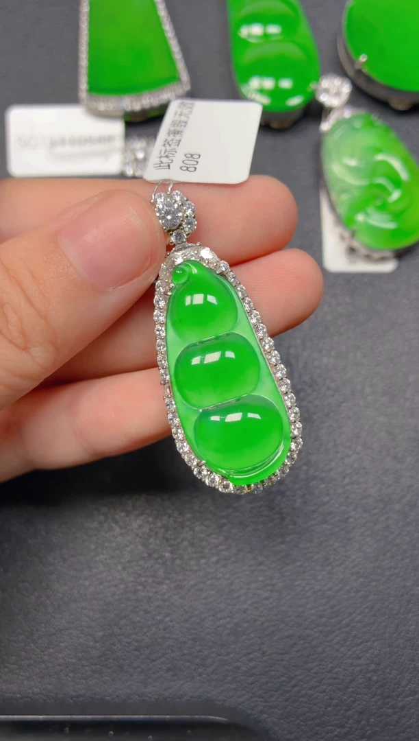 颈饰银S925镶嵌翡翠1