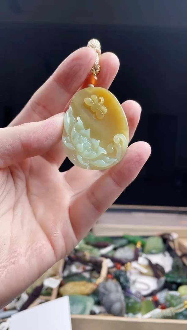 颈饰未镶嵌和田玉1