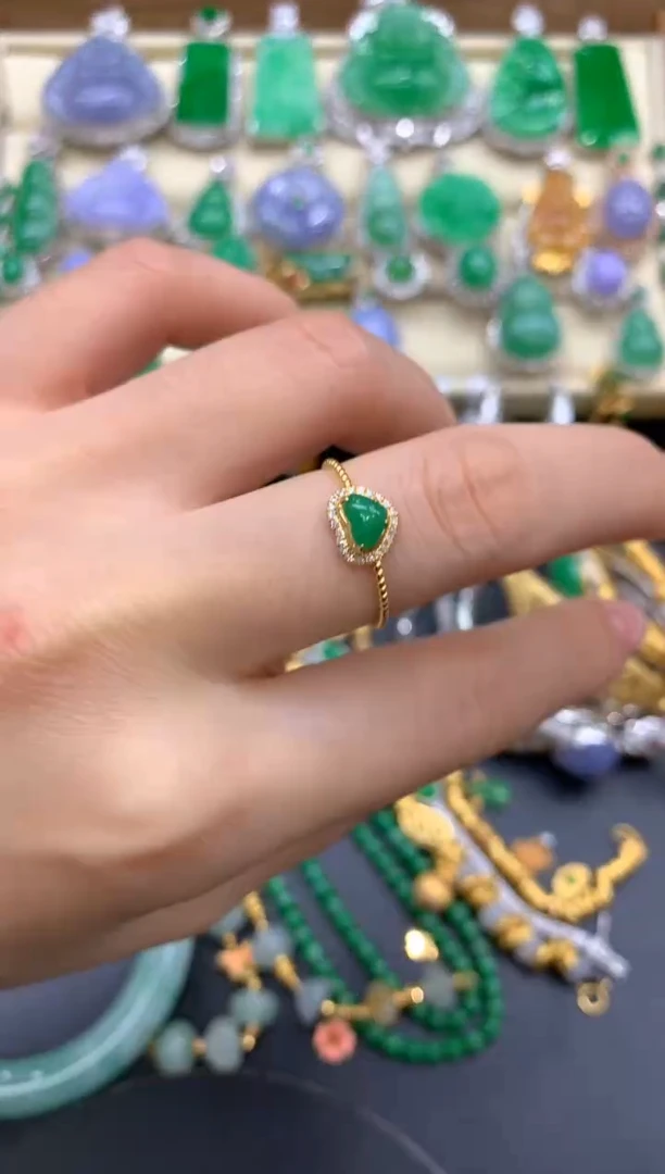 【闪购商品】翡翠戒指18K金镶嵌270-中国好珍宝