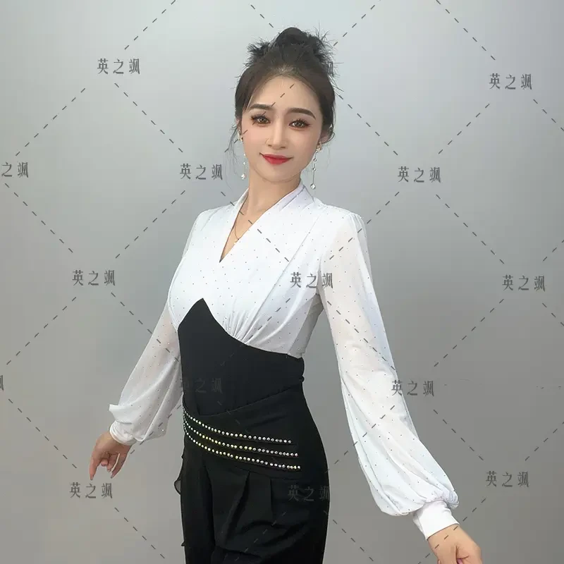 【英之飒】2207烫钻v口连体显瘦长袖舞服跳舞上衣拉丁舞女士时尚