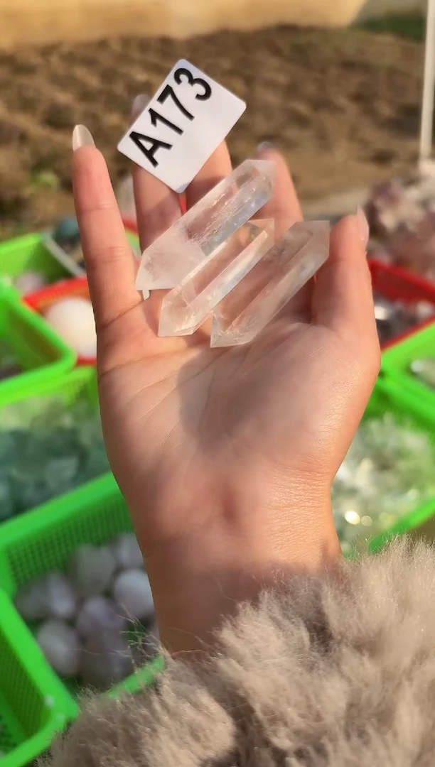 【闪购商品】水晶摆件未镶嵌白水晶双尖多样性发一个173