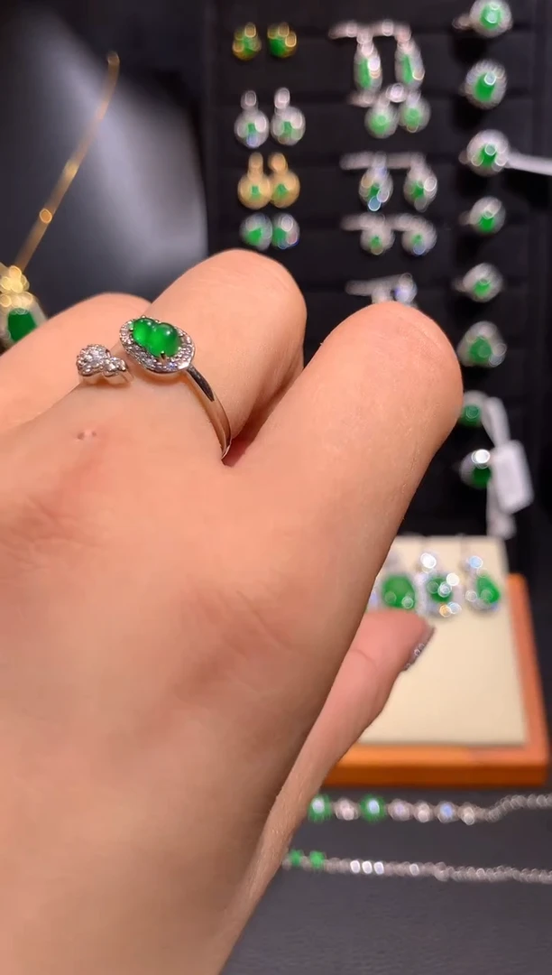 【闪购商品】翡翠戒指未镶嵌多样性