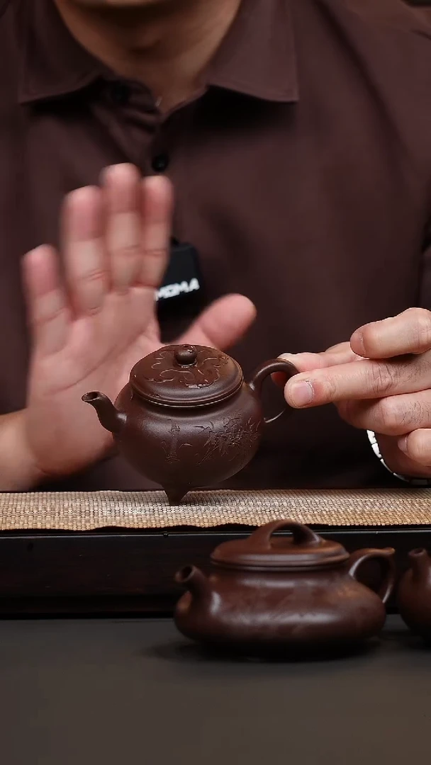 茶壶紫砂大水潭紫泥刻绘小彬如意