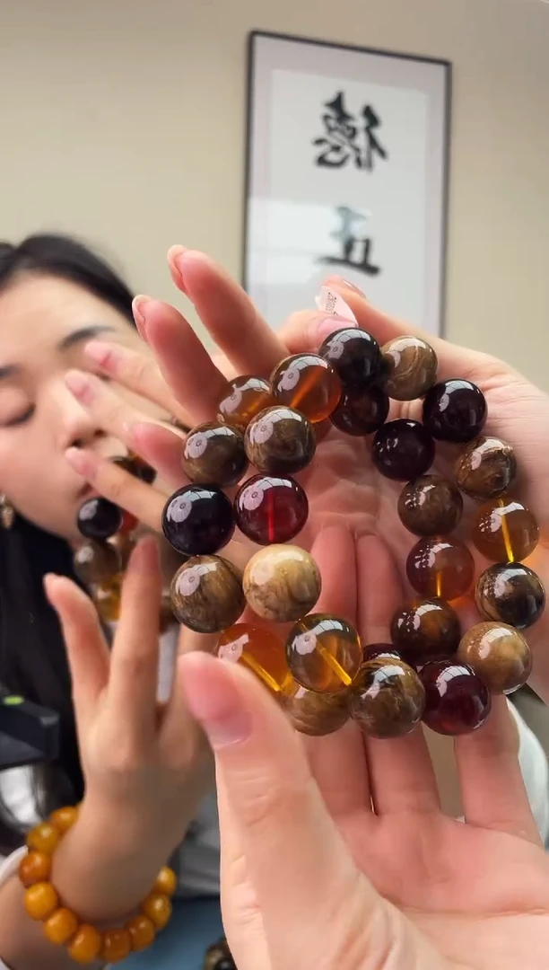 琥珀未镶嵌珠宝奇石T038 16假一罚十，多样性发一件