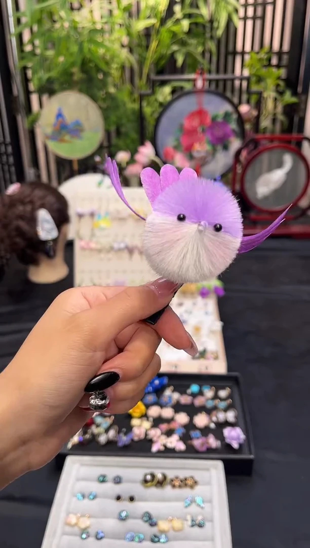 织绣嘉****人非遗苏绣手工饰品