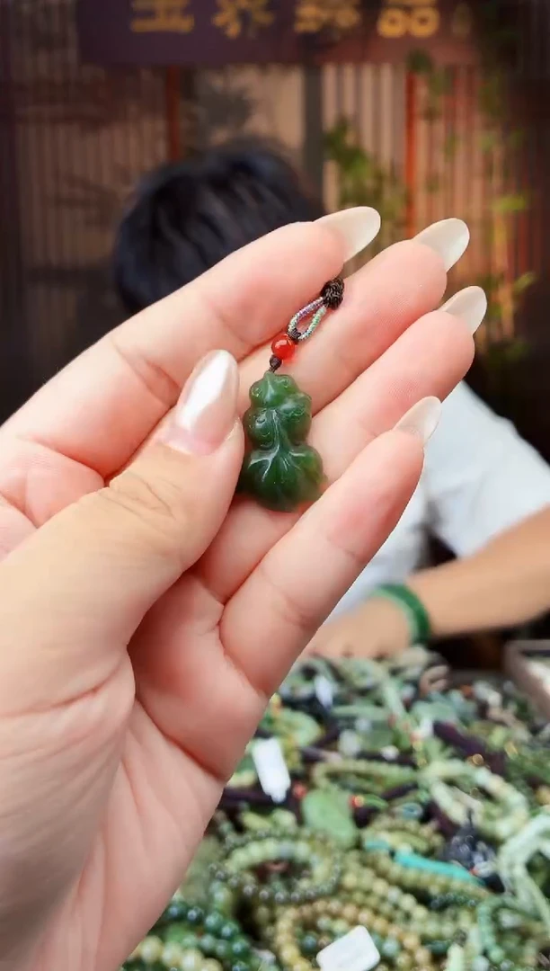 未镶嵌和田玉挂件多样性发货拍一发一