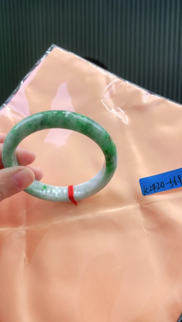 未镶嵌手镯翡翠56