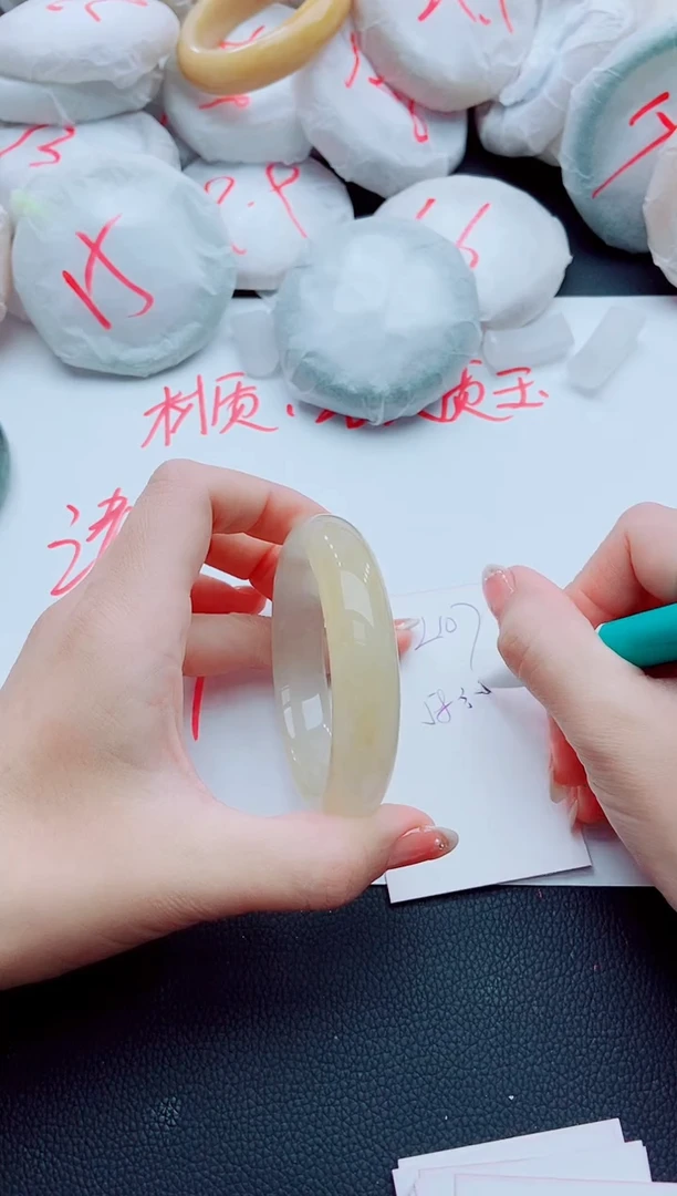 未镶嵌手镯石英质玉L107-57-58