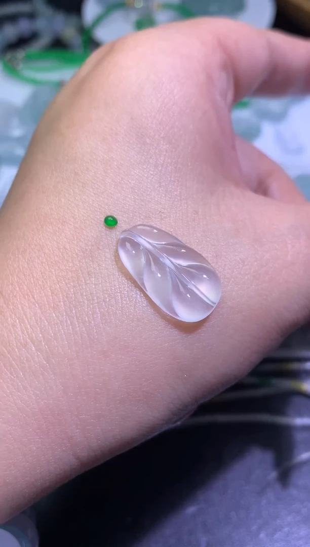 未镶嵌定制翡翠毛货