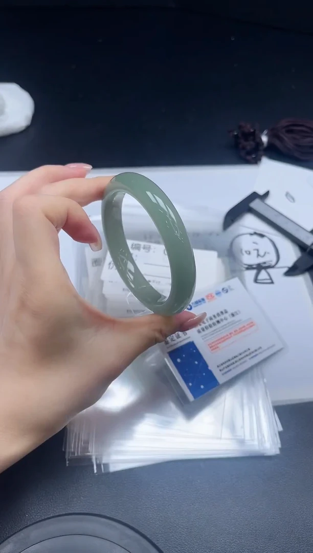 未镶嵌手镯石英质玉090-5758